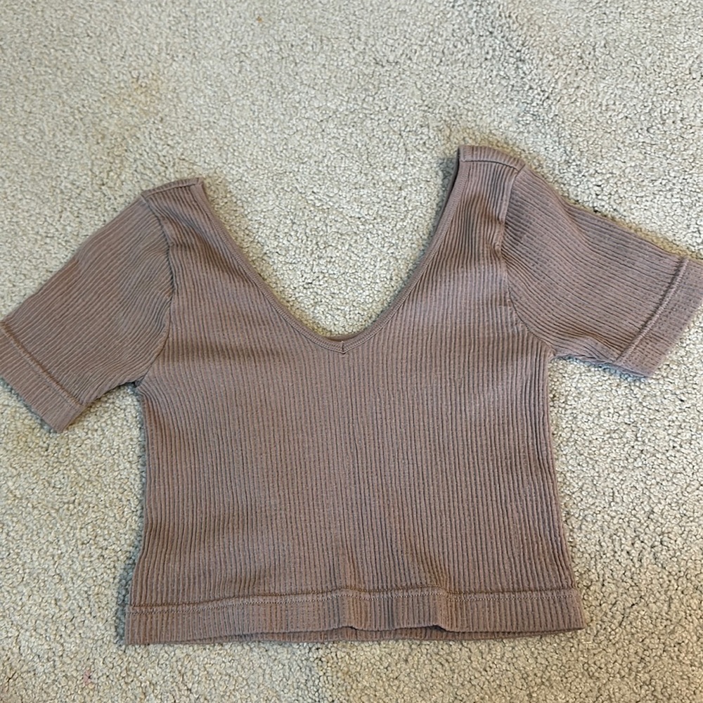 love tree v-neck tank crop top